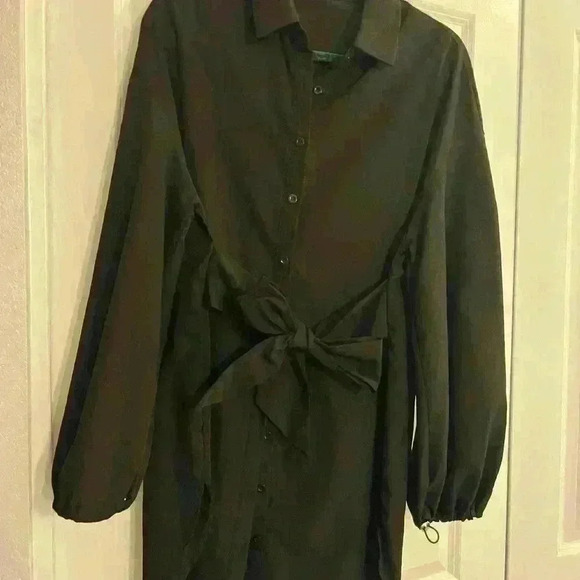 PRETTYLITTLETHING Black button up oversized shirt bow Dress - Picture 7 of 7